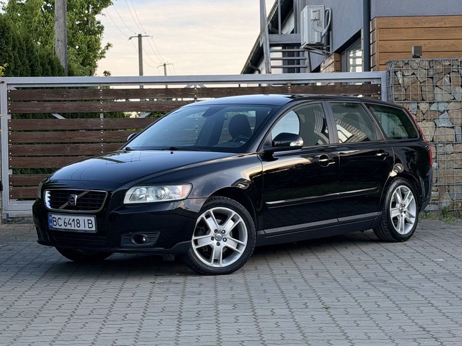 Volvo v50 2009р 1.6 дизель