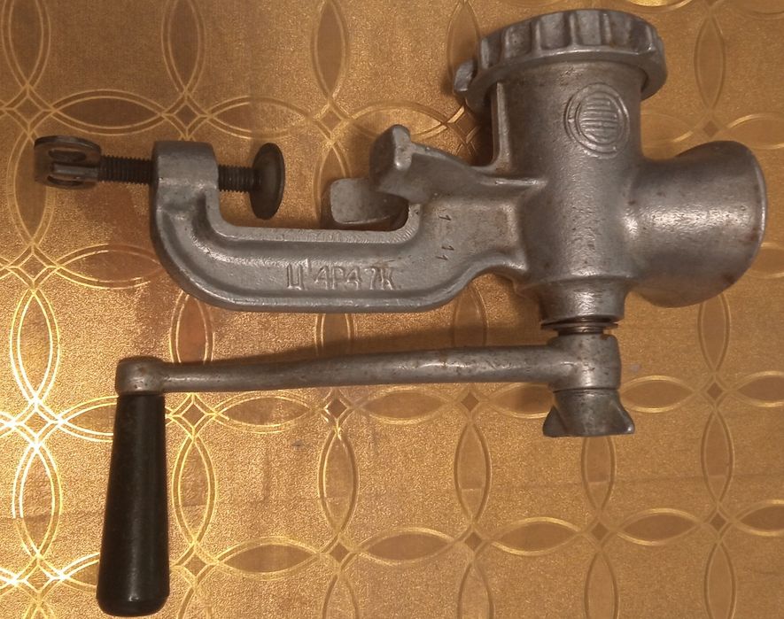 Мясорубка ручная