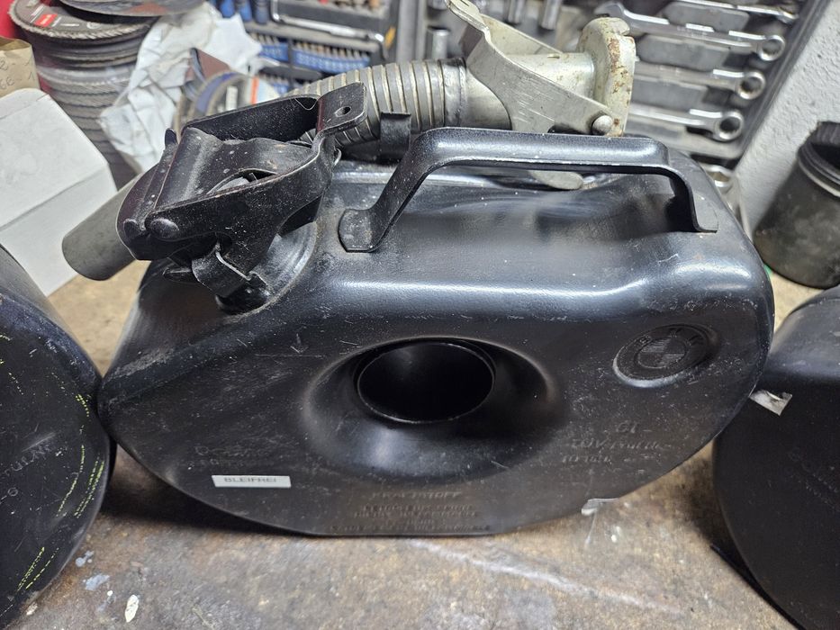 Karnister do paliwa BMW Belliino