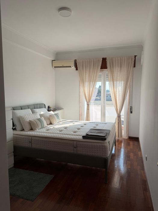 Apartamento T2 3° andar esq. remodelado 3. andar
