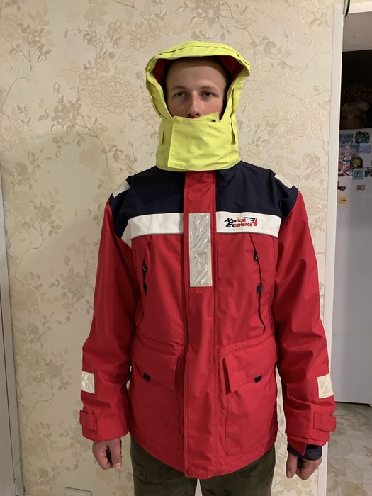 водонепроникна куртка.