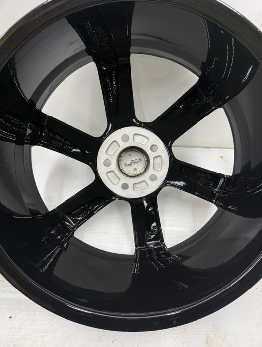 Volvo Xc90 Xc60 V90 V60 Alufelgi 19 cali Nowe 5x108 Oryginał