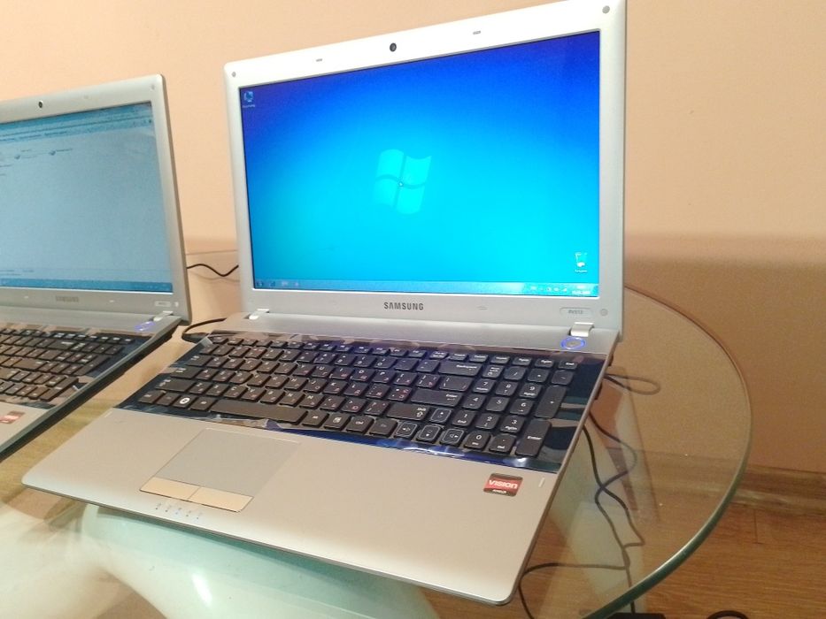 Ноутбук Samsung rv 513 новый