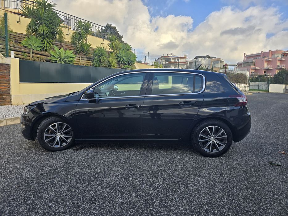Peugeot 308 — fotografia 4