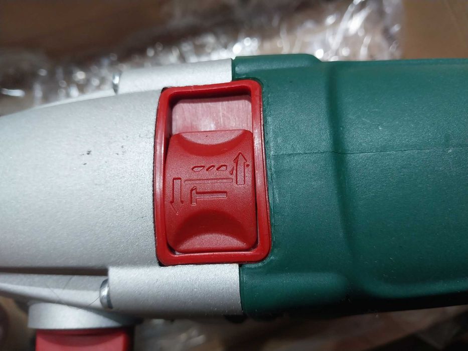дрель электро DWT SBM-1050T Новая