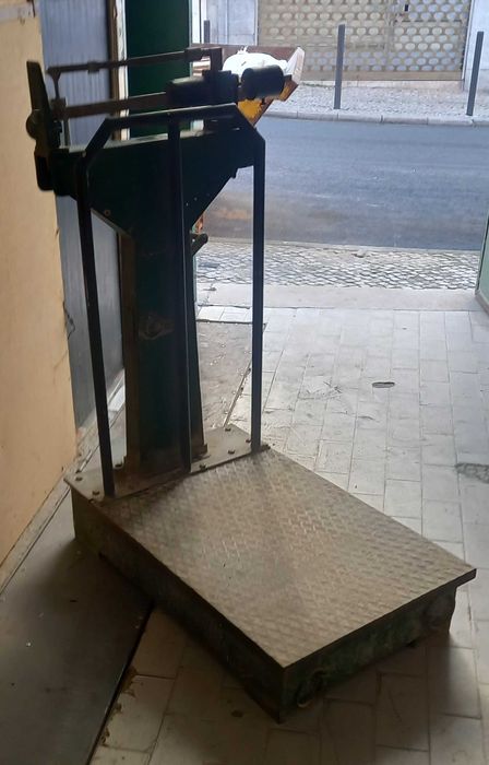 Balança armazém (300kg)