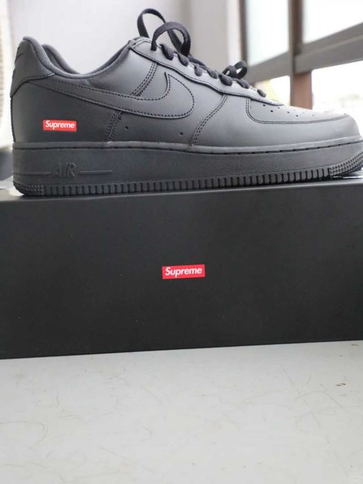 Nike Air Force 1 Supreme/Czarny R. 38