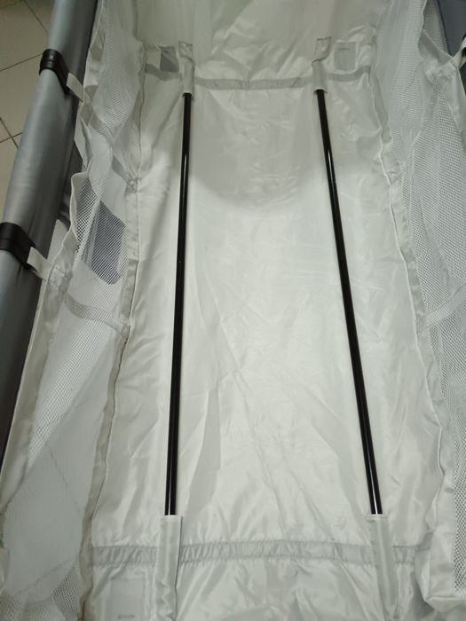 Cama de viagem babies r'us - 2 níveis