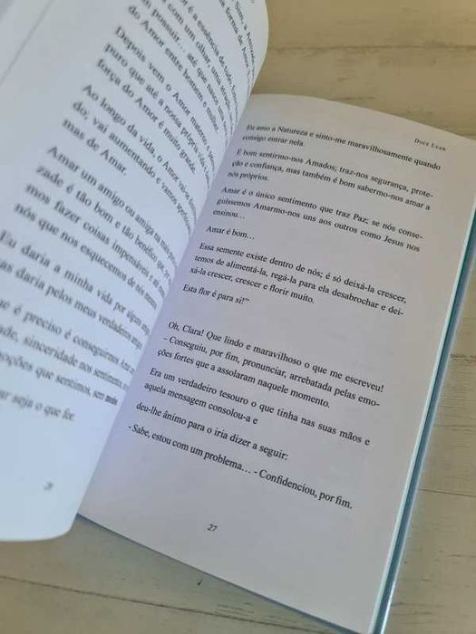 Livro Doce Luar - Maria José Mestre Leonardo