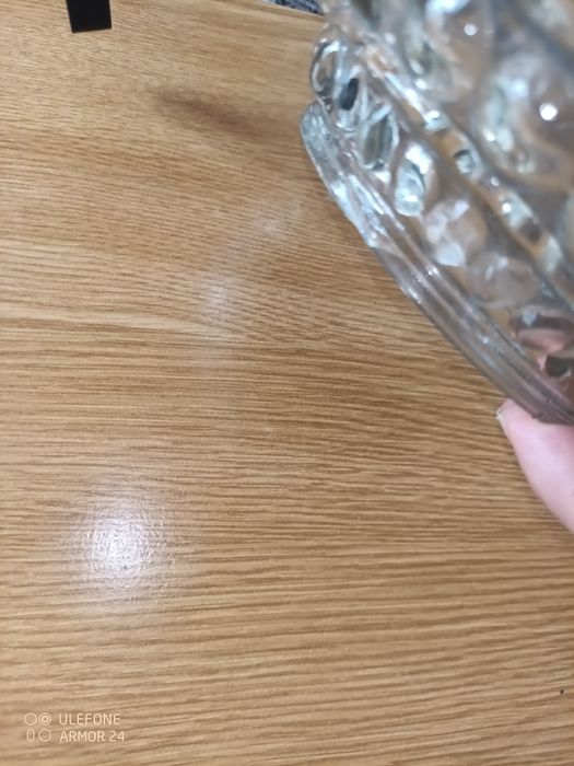 Osiem kloszy szklanych z PRL