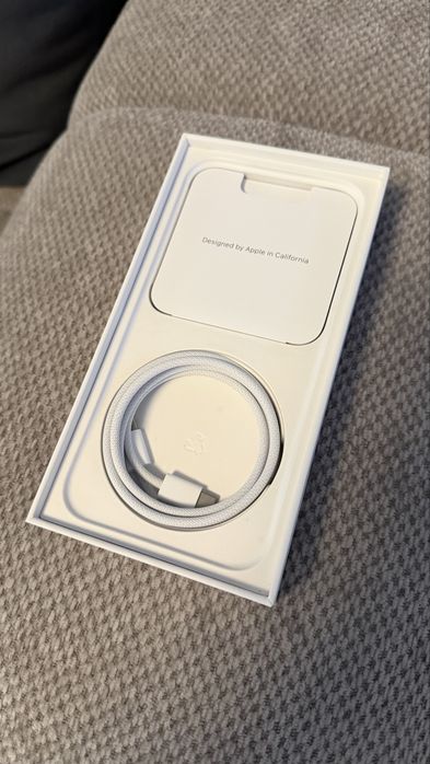 iPhone 15 Pro Max 256GB – Titânio Natural + capa Mous