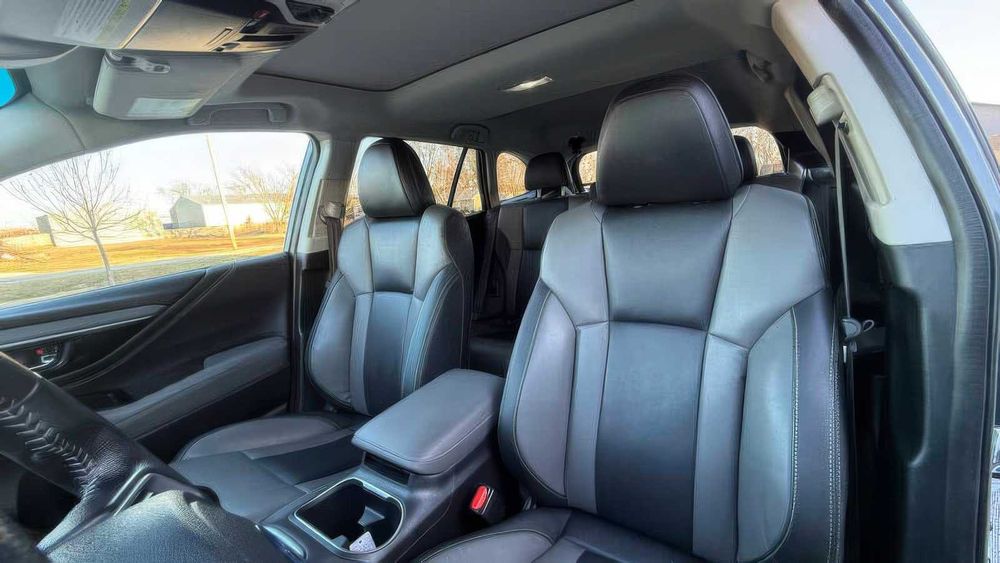 Subaru Outback Premium      2021