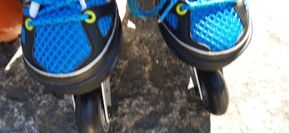 Rolki oxelo- nowe . Rozmiar regulowany 32-35