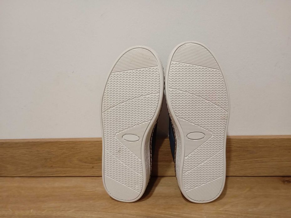 Sapatos menino Número 33