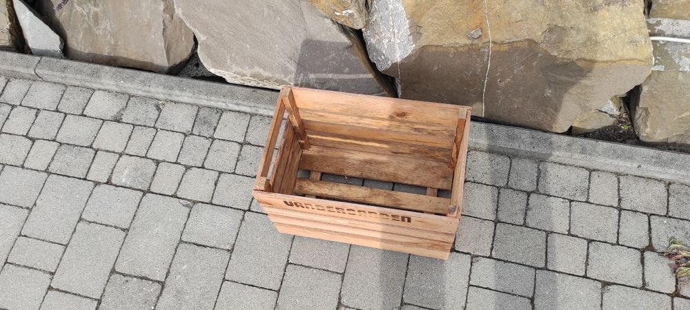 Drewniane skrzynki dekoracyjne