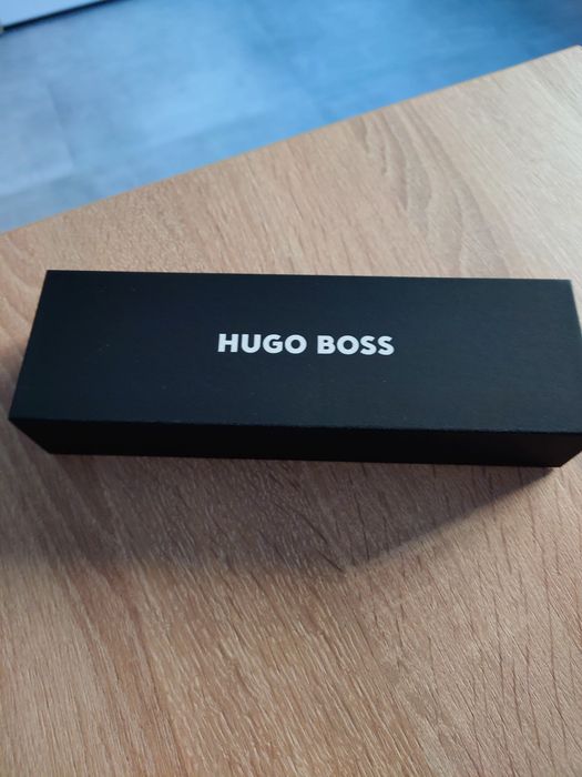 Czarne pióro wieczne Hugo Boss