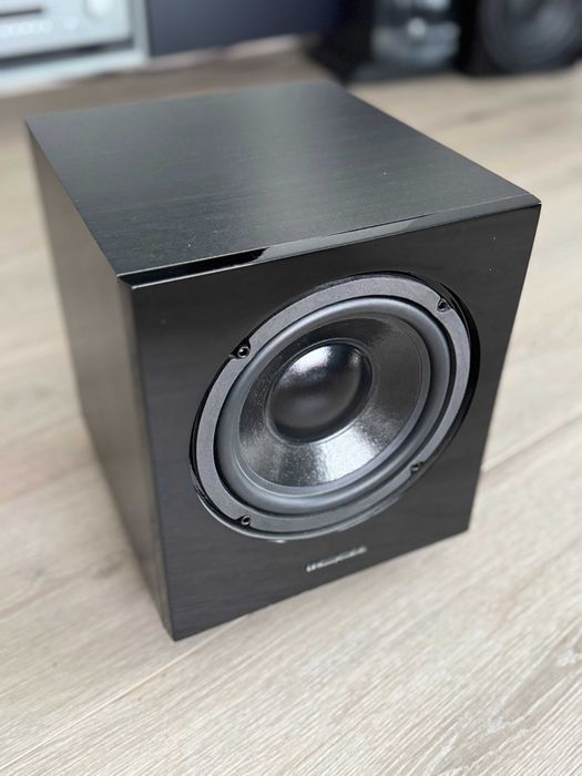 Subwoofer Wharfedale WH-D8