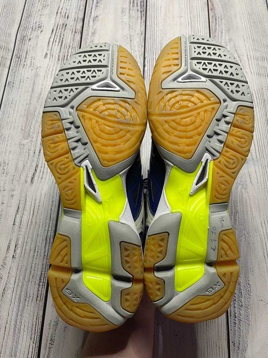 Кроссовки Mizuno Wave Tornado X