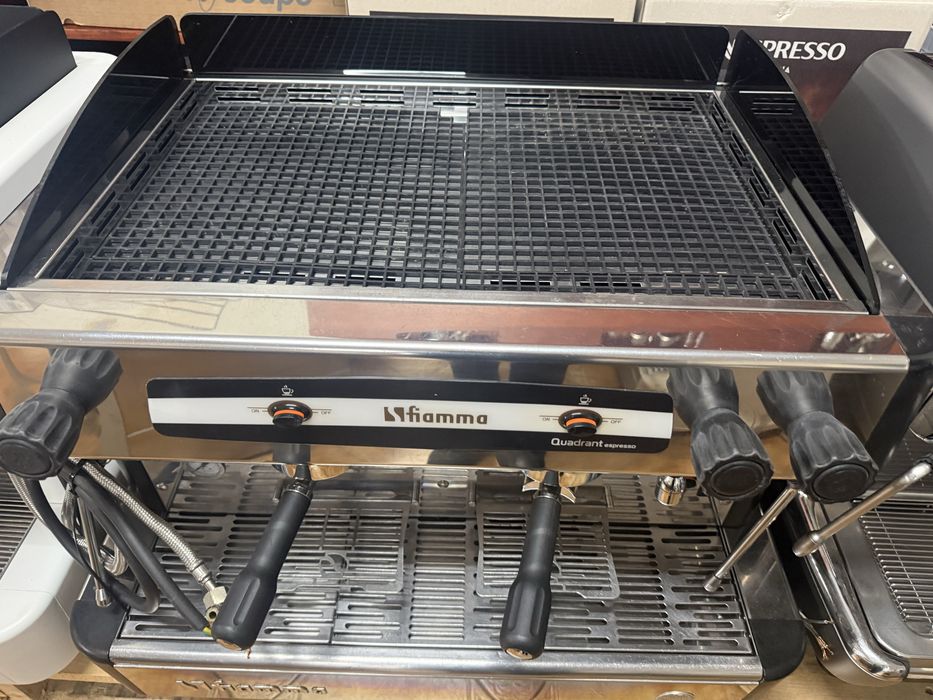 Maquina de café industrial 1 grupo Muito Muito Nova  Instalação e Garantia