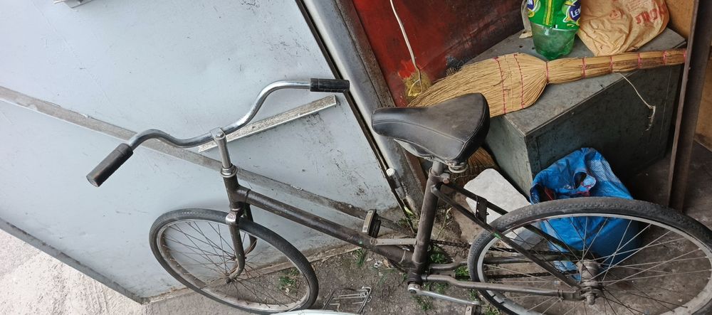 Велосипед ХВЗ Украина 28" ( под восстановление )