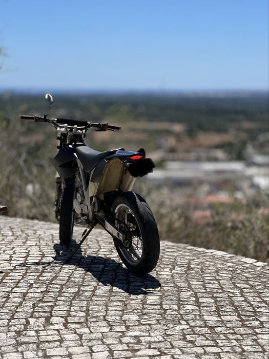 Ajp pr3 125cc 2011