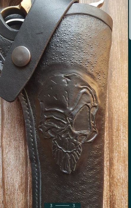 Kabura skórzana do Remingron kal.44 czarna z czaszką