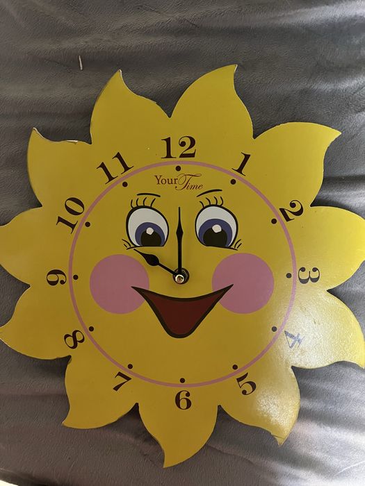 Годинник сонечко настінний