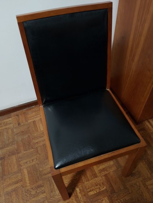 Mesa de jantar + 4 cadeiras