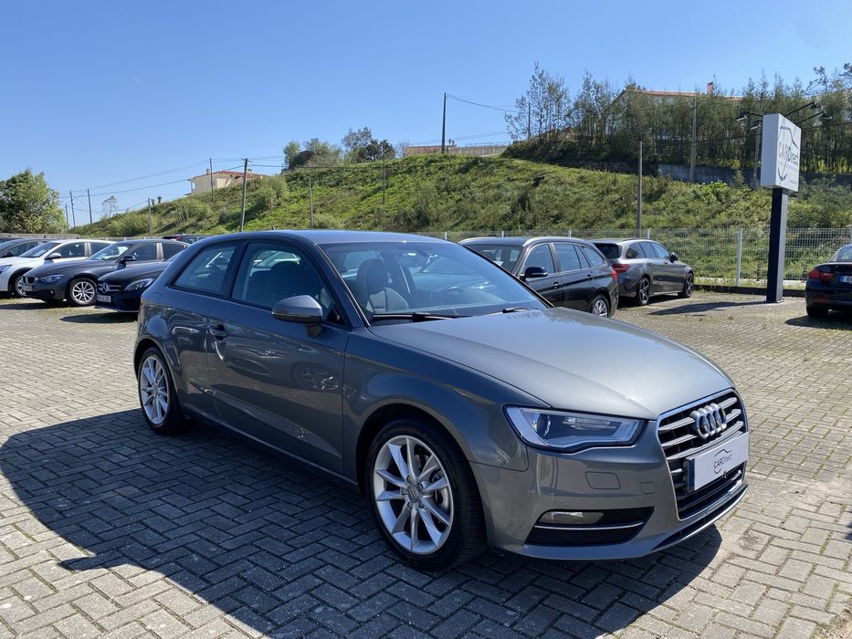 AUDI A3 Sport 3p 1.6 TDI  - GPS