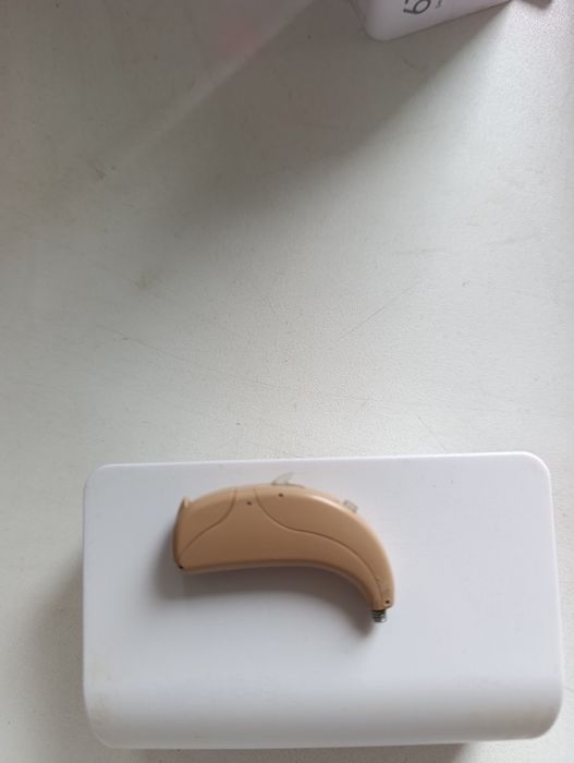 Продам слуховий апарат unitron e sp max 3200