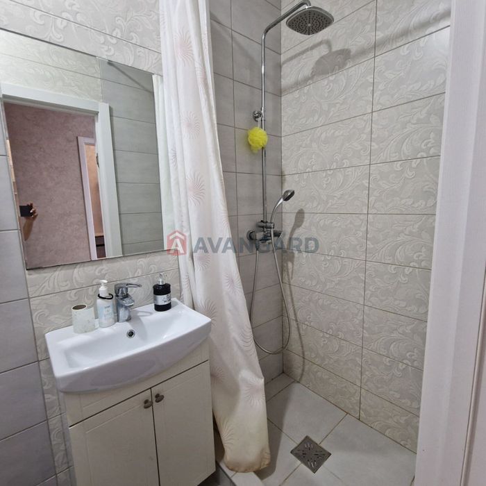 Продам 3к квартиру, лівий берег, ул. Новоселівська (