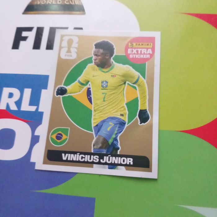 Extra sticker Vinícius Júnior gold