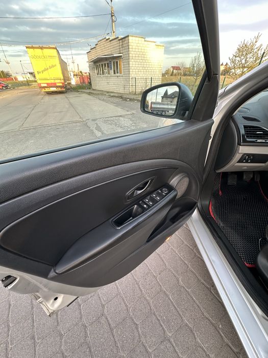 Renault megane 3 2010р. ТОРГ МІНІМАЛЬНИЙ