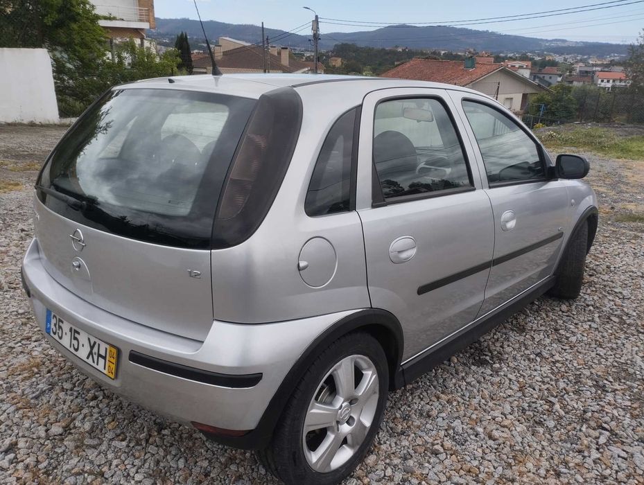 Opel corsa 1.2 16v. Elegance