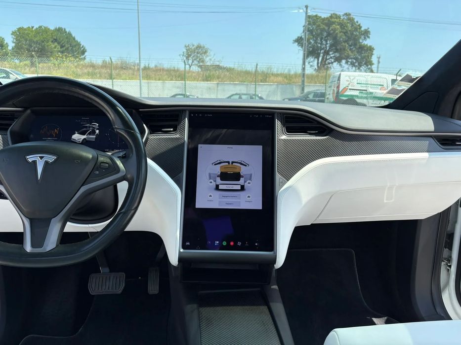 Tesla Model X 100D