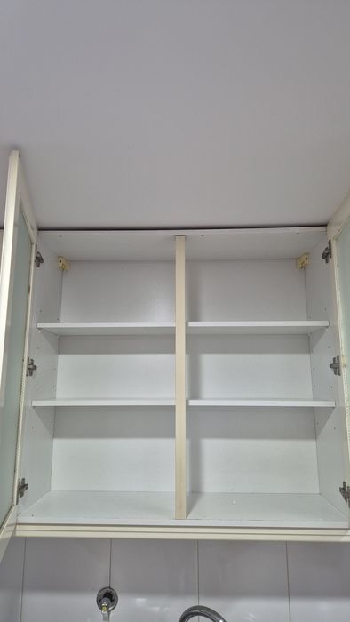 Cozinha semi-completa