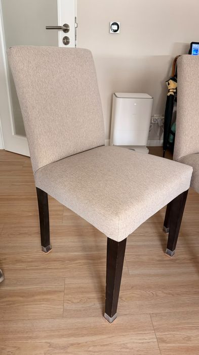 Mesa e Cadeiras (8)