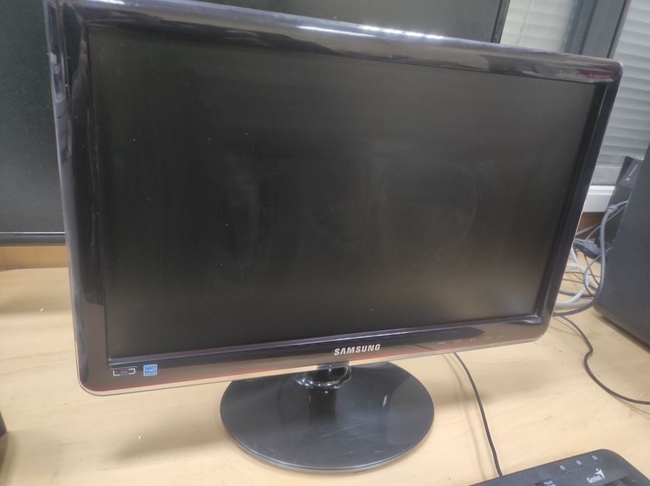 Монітор 18.5" Samsung S19B370B (LS19B370BS/ua)