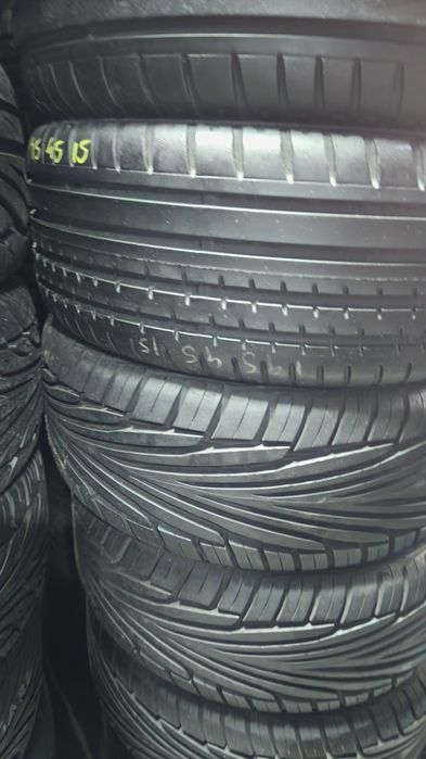 Pneus  195/45/15