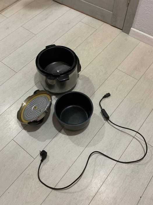 Скороварка Мультиварка REDMOND RMC-PM4507