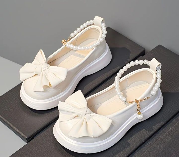 Туфлі на дівчинку