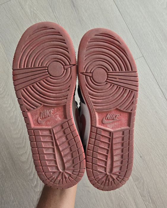 Ténis Nike Jordan
Tamanho 38