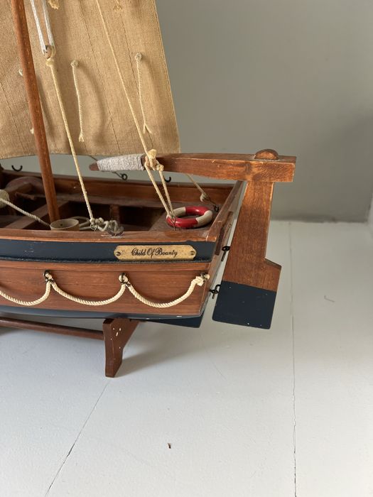 Barco madeira Decorativo artesanal feito a mao
