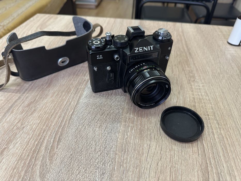 Зеніт 11, геліос 44 м радянський фотоапарат