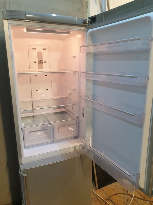 Lodówka Ariston nofrost 187cm po przeglądzie z gwarancja