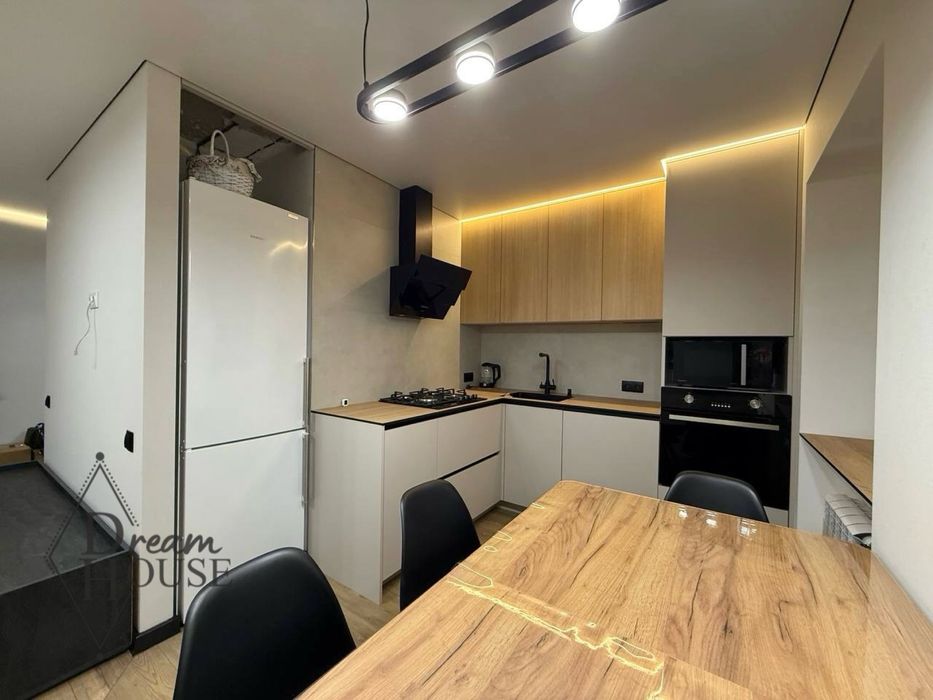 Продаж 2 кімнатної квартири