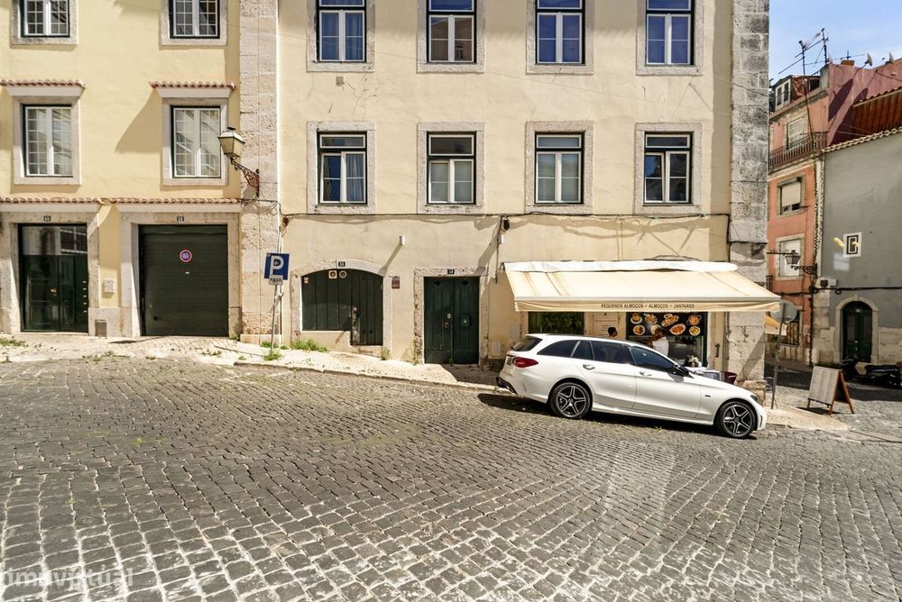 Apartamento T2 com vista, Castelo, Lisboa
