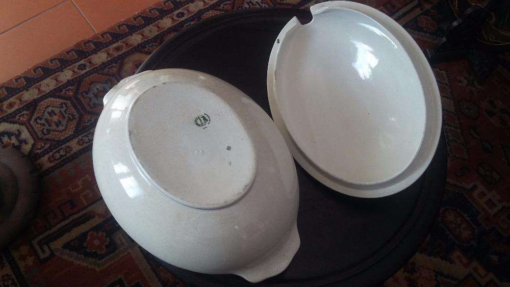 Antiga terrina e travessa Fábrica Sacavém