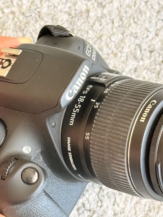 Canon EOS 1200D + 18-55mm IS II