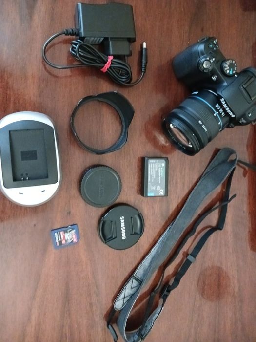 Фотоапарат Samsung NX-11
